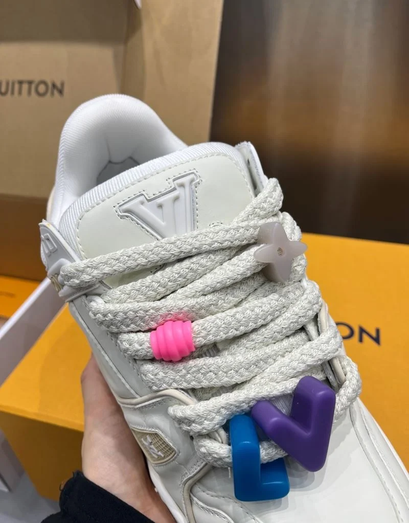 Louis Vuitton Trainer Sneaker Durable 32123
