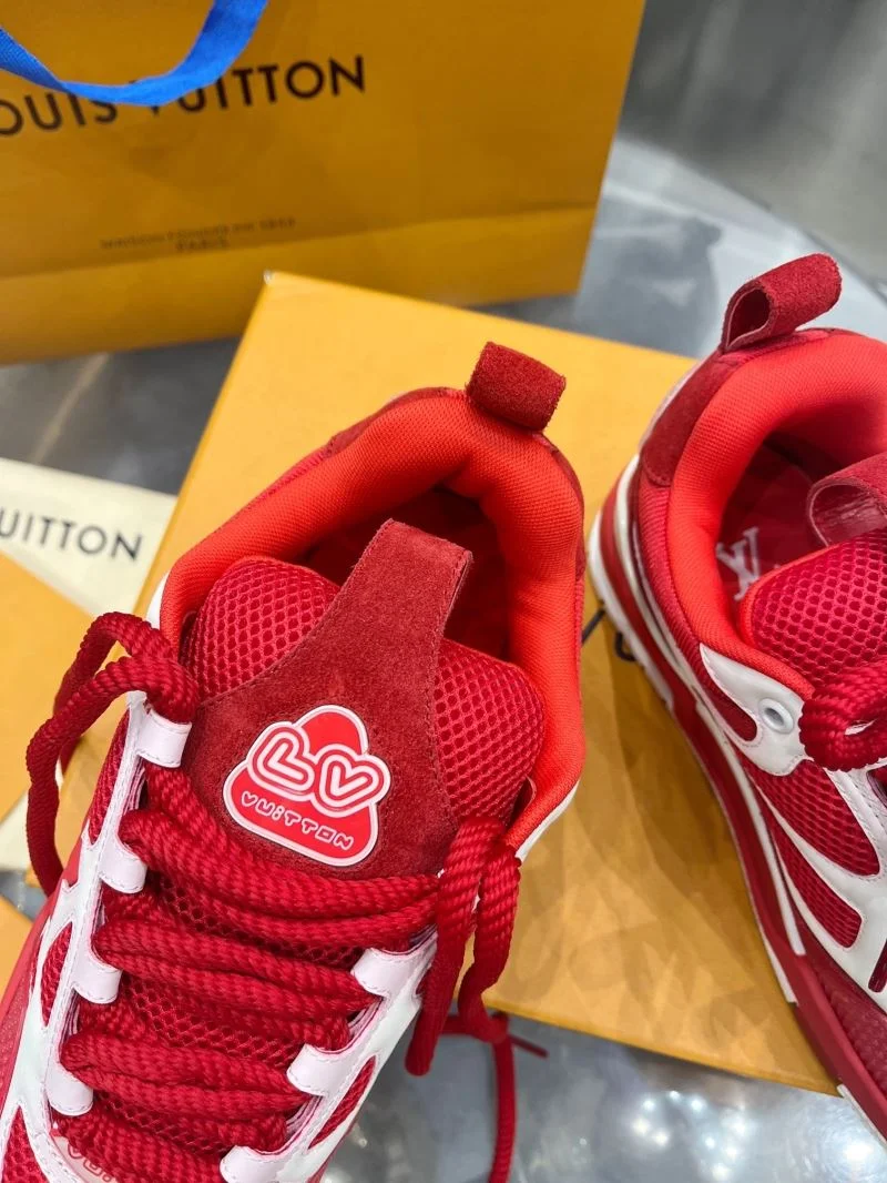 Louis Vuitton Trainer Sneaker Trendsetting 32113