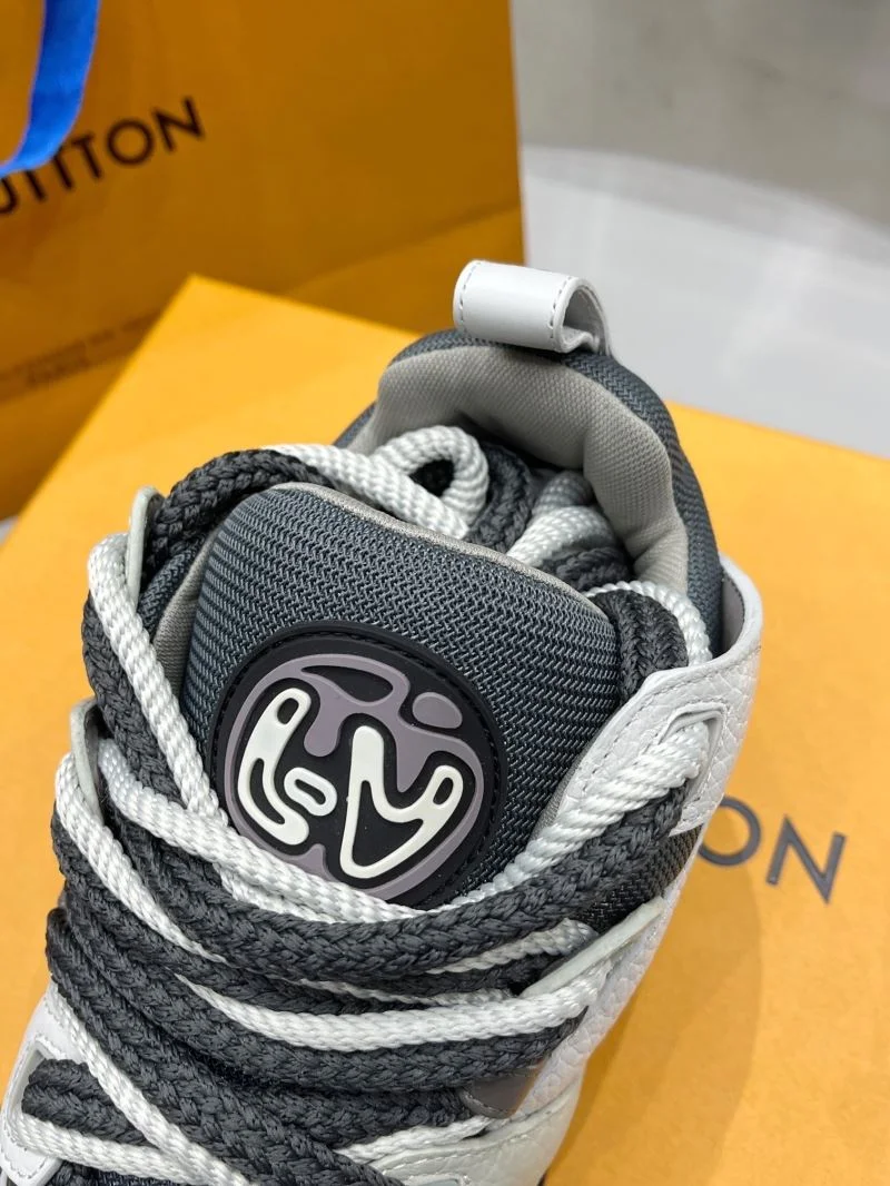 Louis Vuitton Trainer Sneaker EyeCatching 32115
