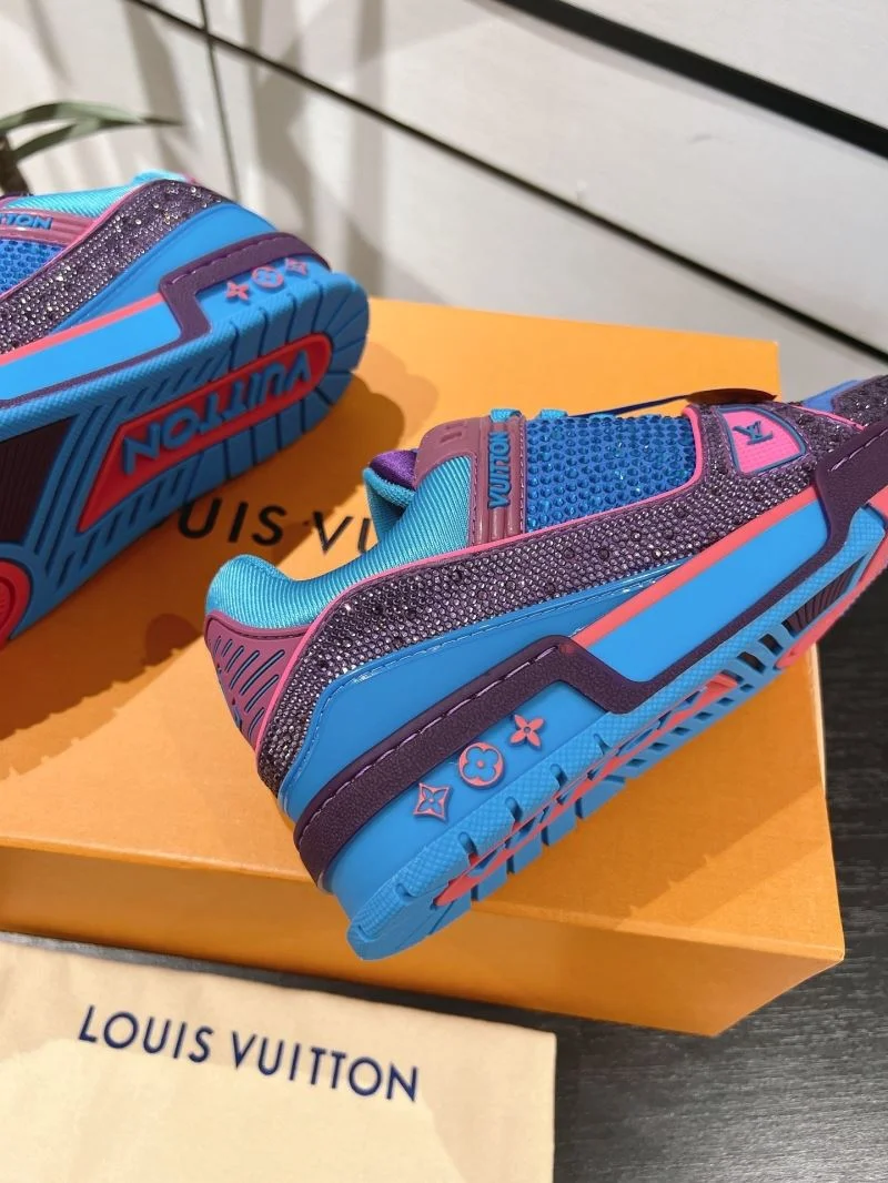 Resilient Louis Vuitton Trainer Sneaker 32099