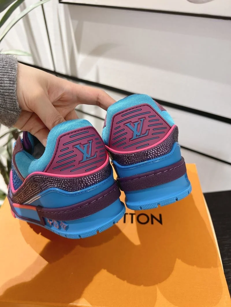 Resilient Louis Vuitton Trainer Sneaker 32099