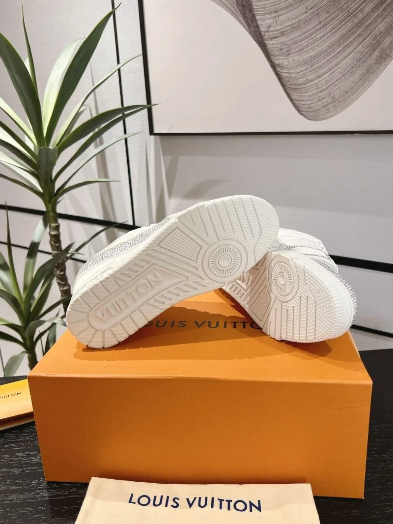 Thermal Louis Vuitton Trainer Sneaker 32101