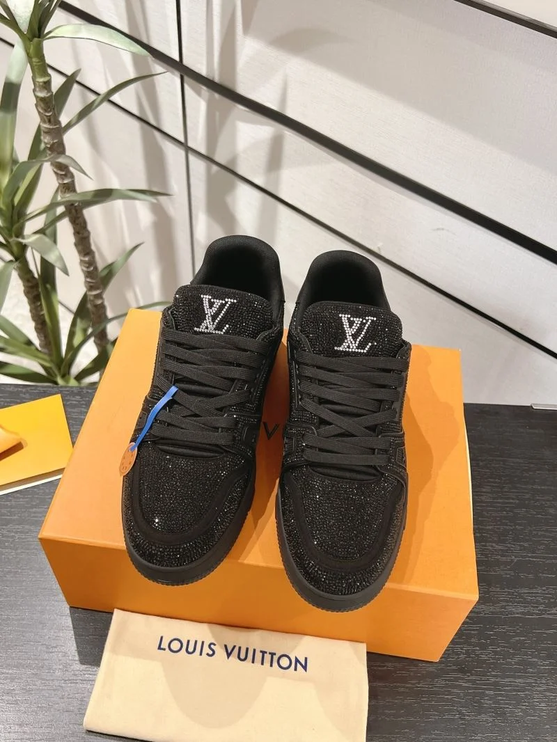 Louis Vuitton Trainer Sneaker Lightweight 32103