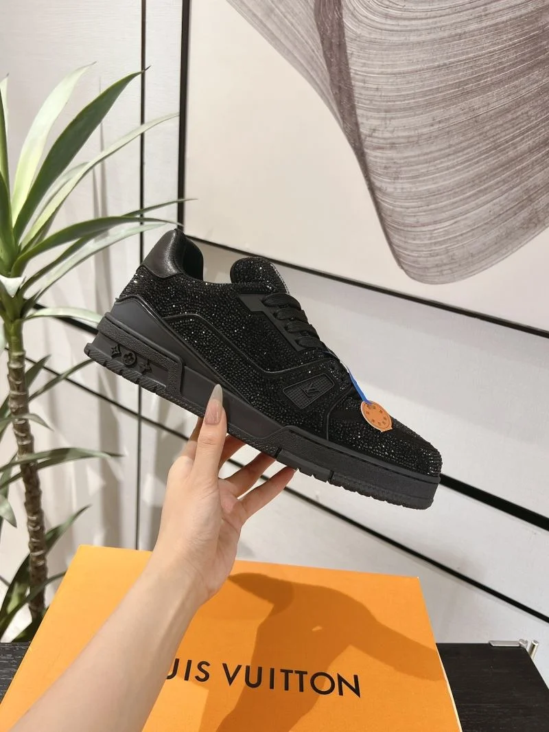 Louis Vuitton Trainer Sneaker Lightweight 32103