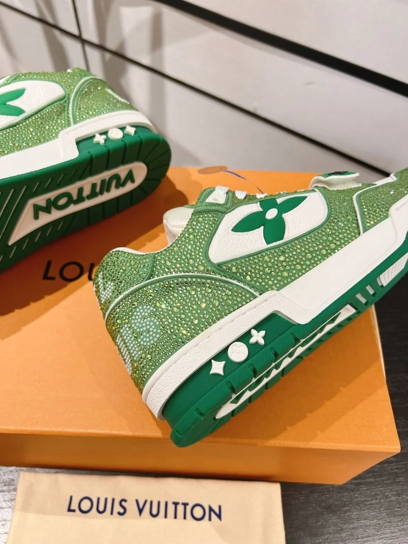Resilient Louis Vuitton Trainer Sneaker 32089