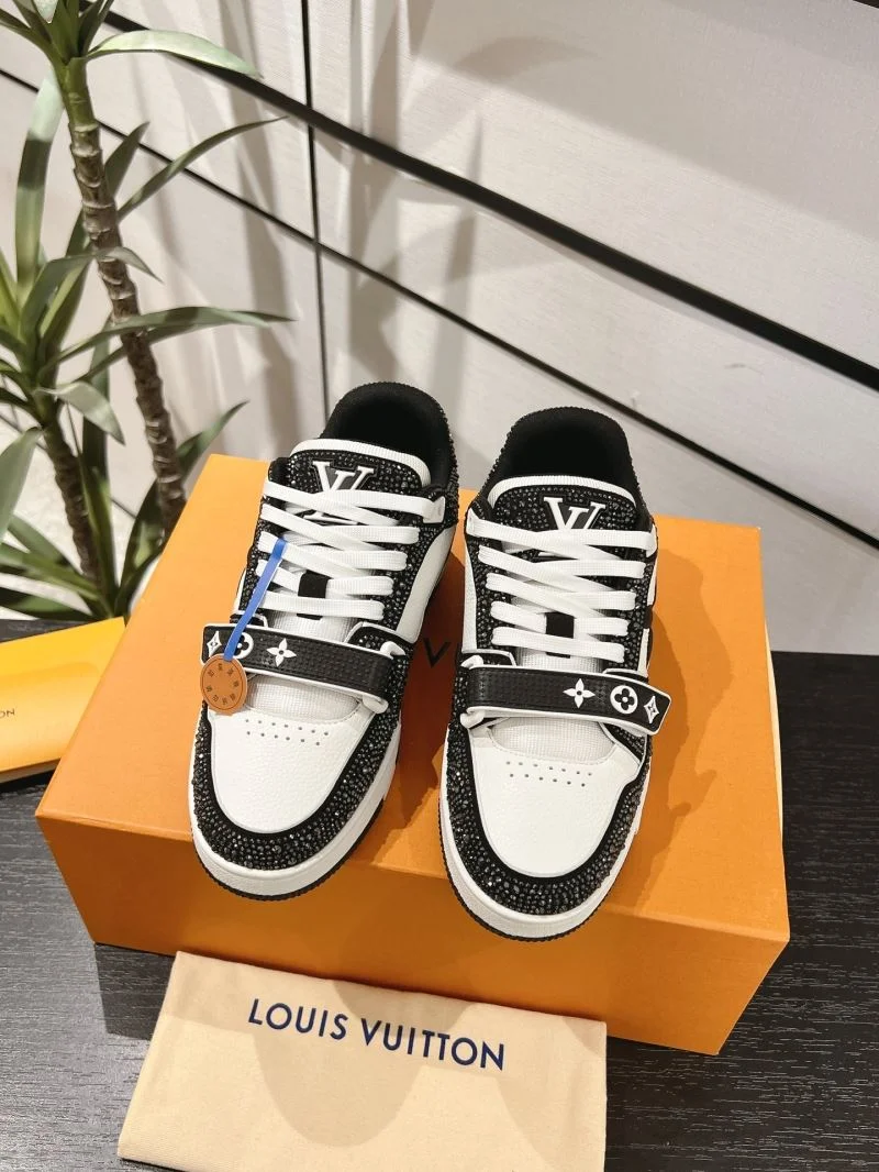 Louis Vuitton Trainer Sneaker Seasonal 32090