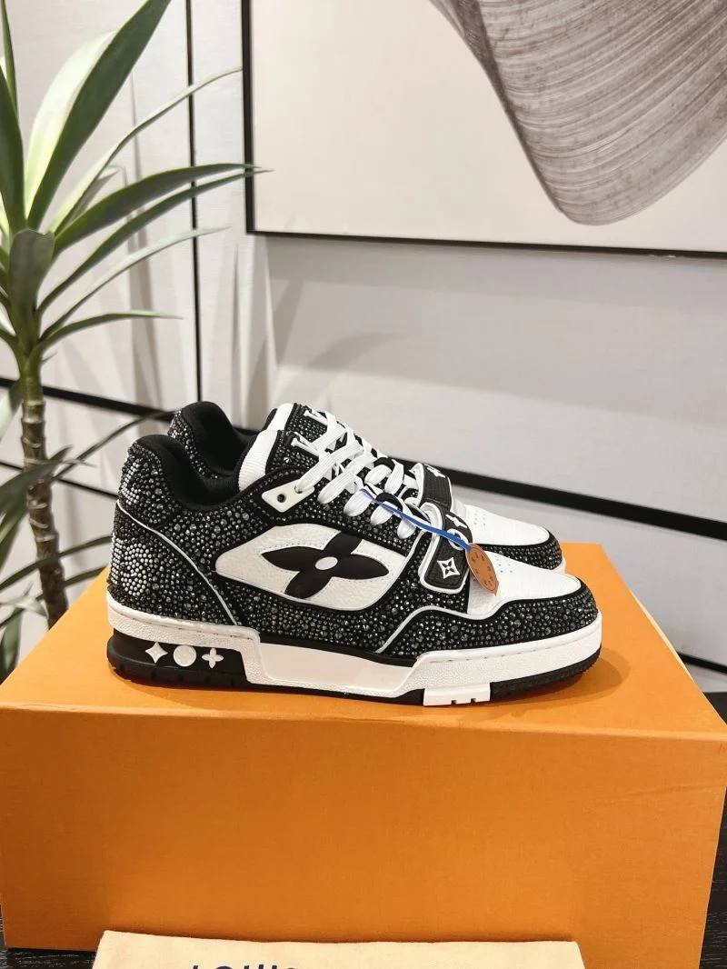 Louis Vuitton Trainer Sneaker Seasonal 32090