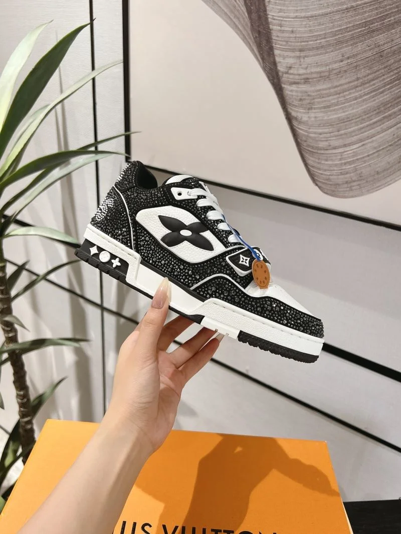Louis Vuitton Trainer Sneaker Seasonal 32090