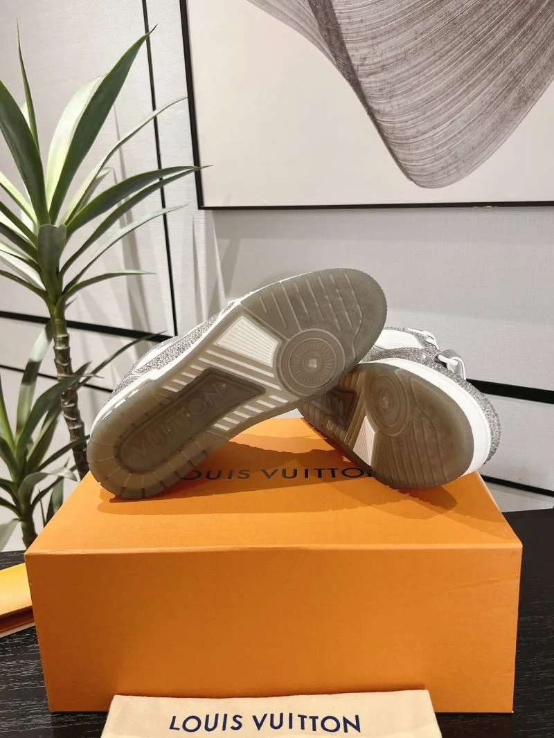 Louis Vuitton Trainer Sneaker Premium 32087