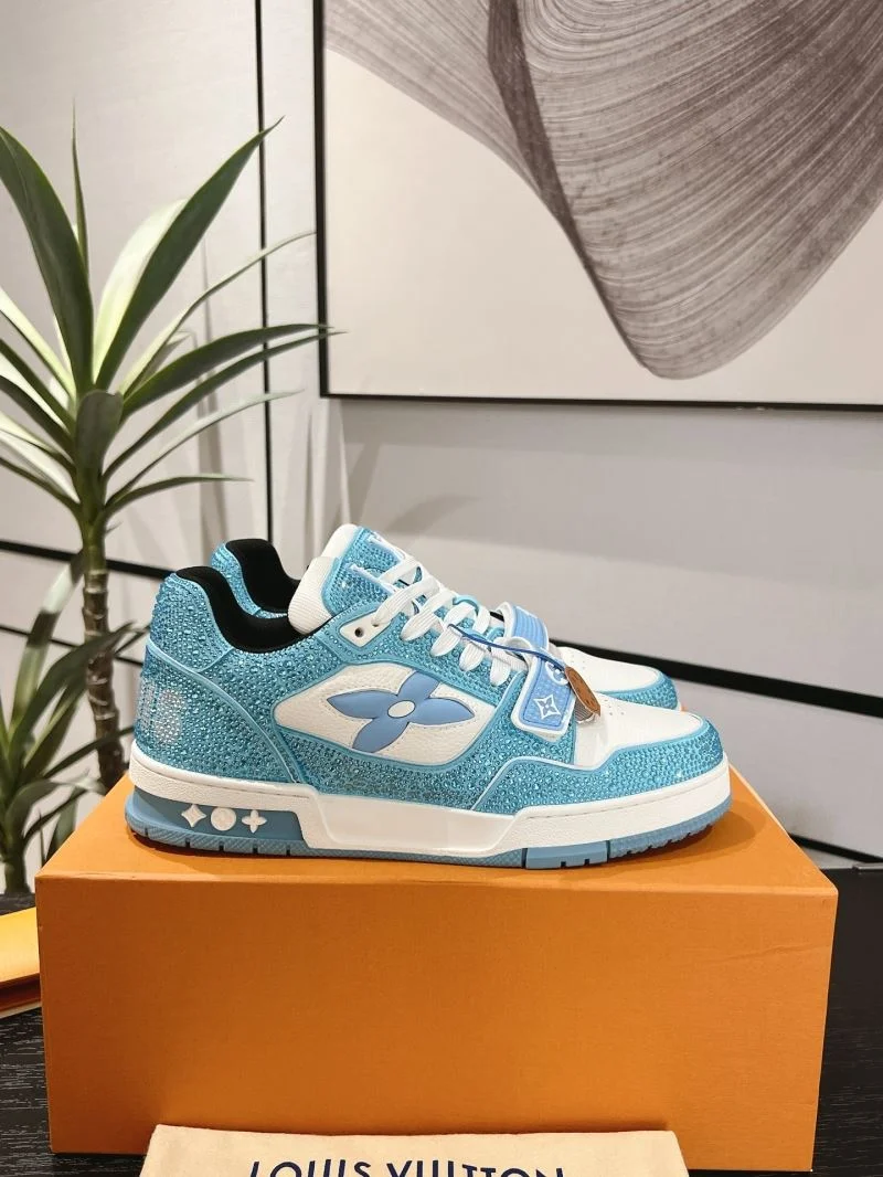 Vibrant Louis Vuitton Trainer Sneaker 32086