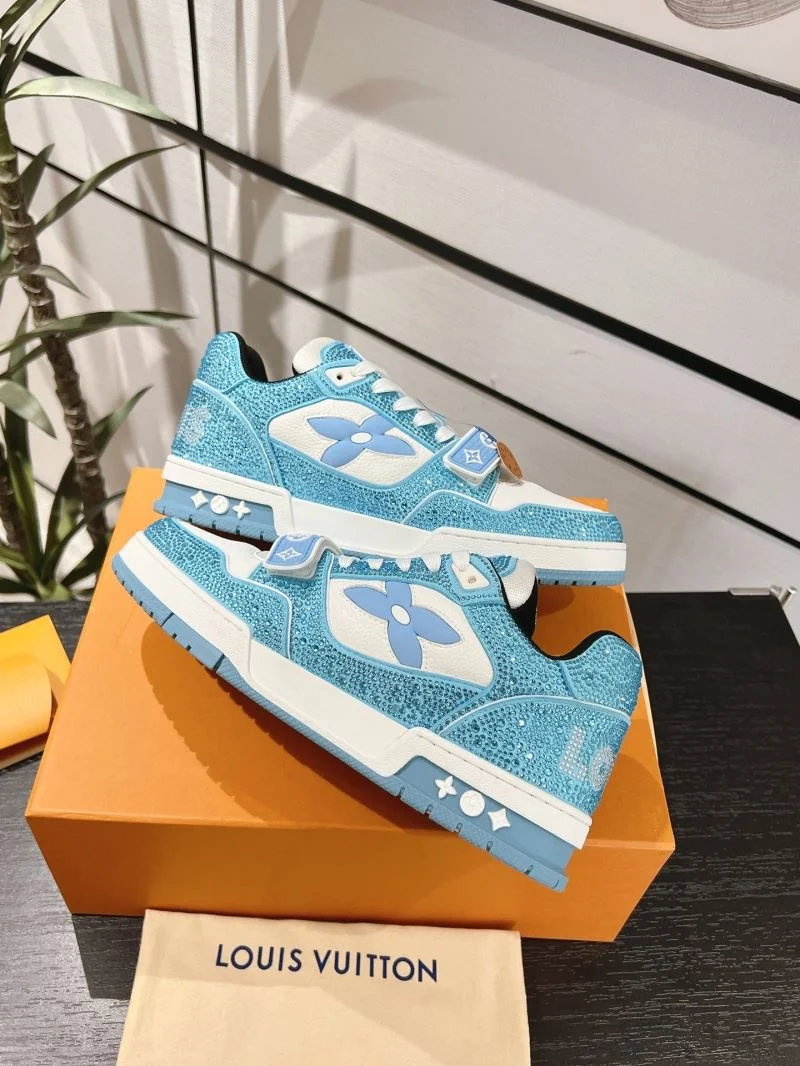 Vibrant Louis Vuitton Trainer Sneaker 32086