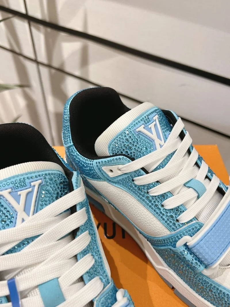 Vibrant Louis Vuitton Trainer Sneaker 32086