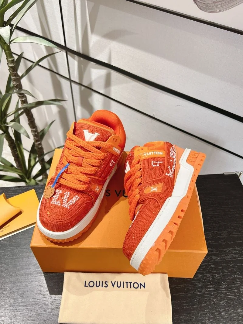 Louis Vuitton Trainer Sneaker WellDesigned 32085