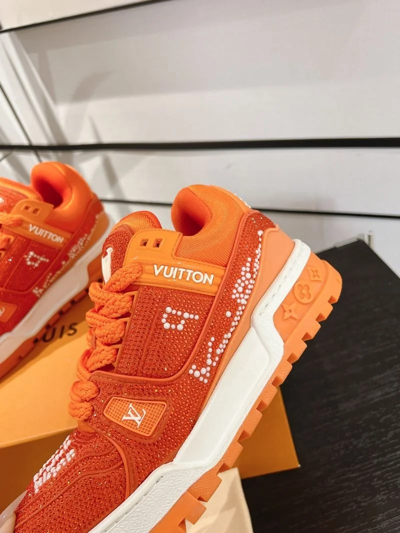 Louis Vuitton Trainer Sneaker WellDesigned 32085
