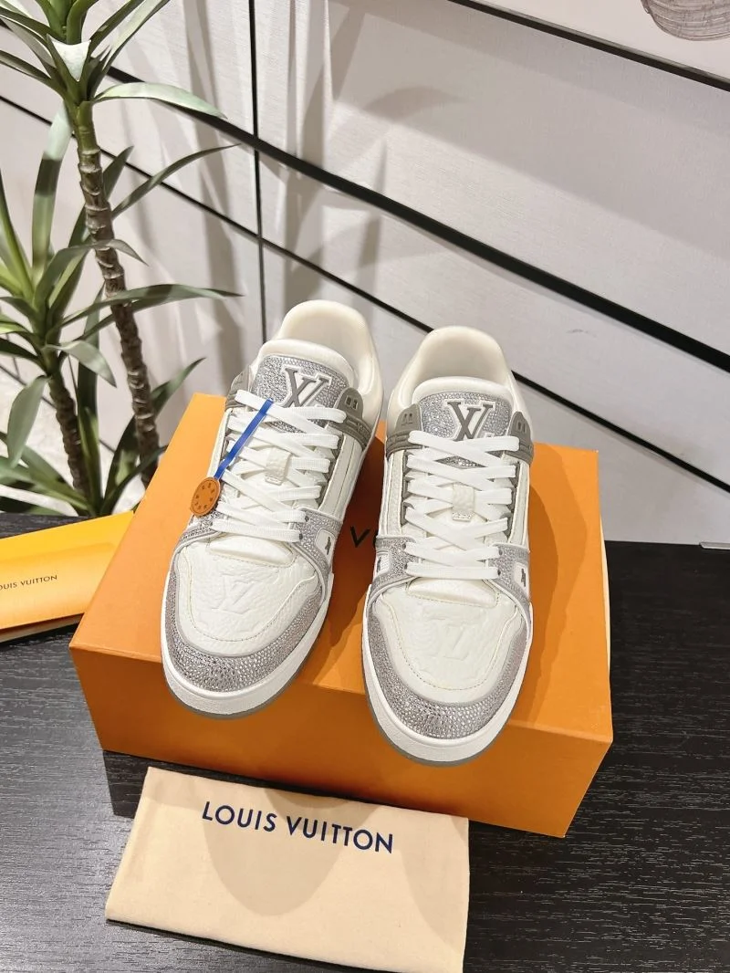 Louis Vuitton Trainer Sneaker SoftTouch 32079