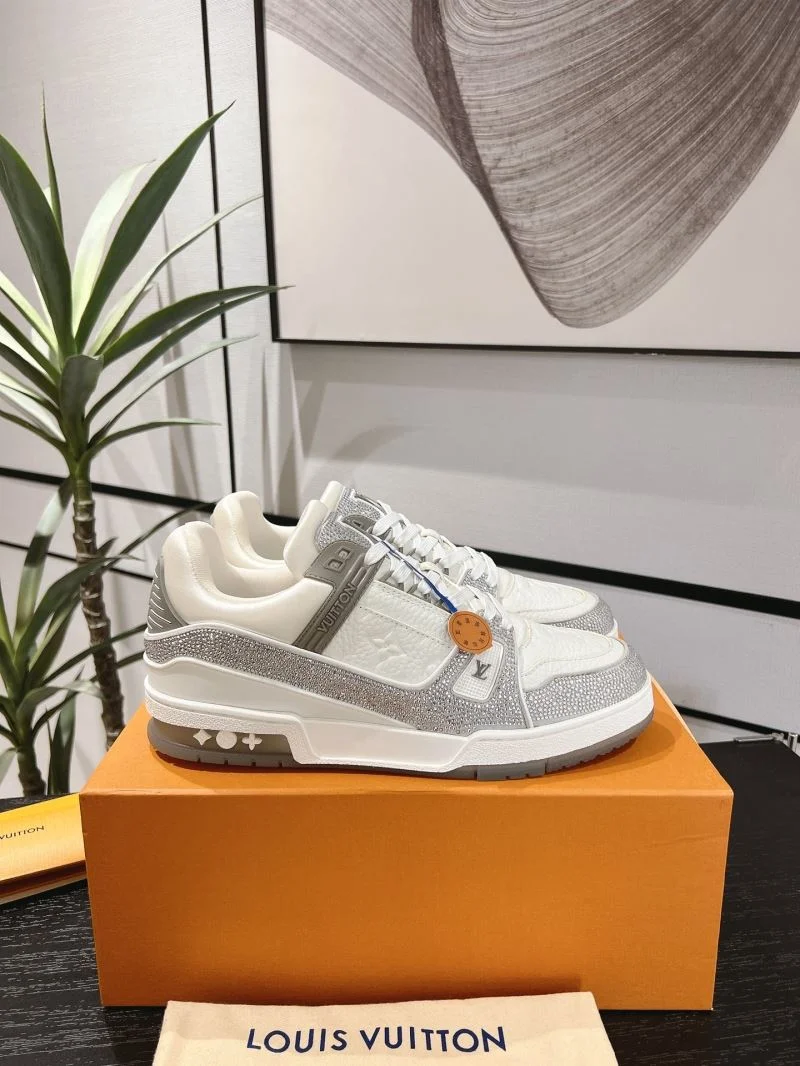 Louis Vuitton Trainer Sneaker SoftTouch 32079