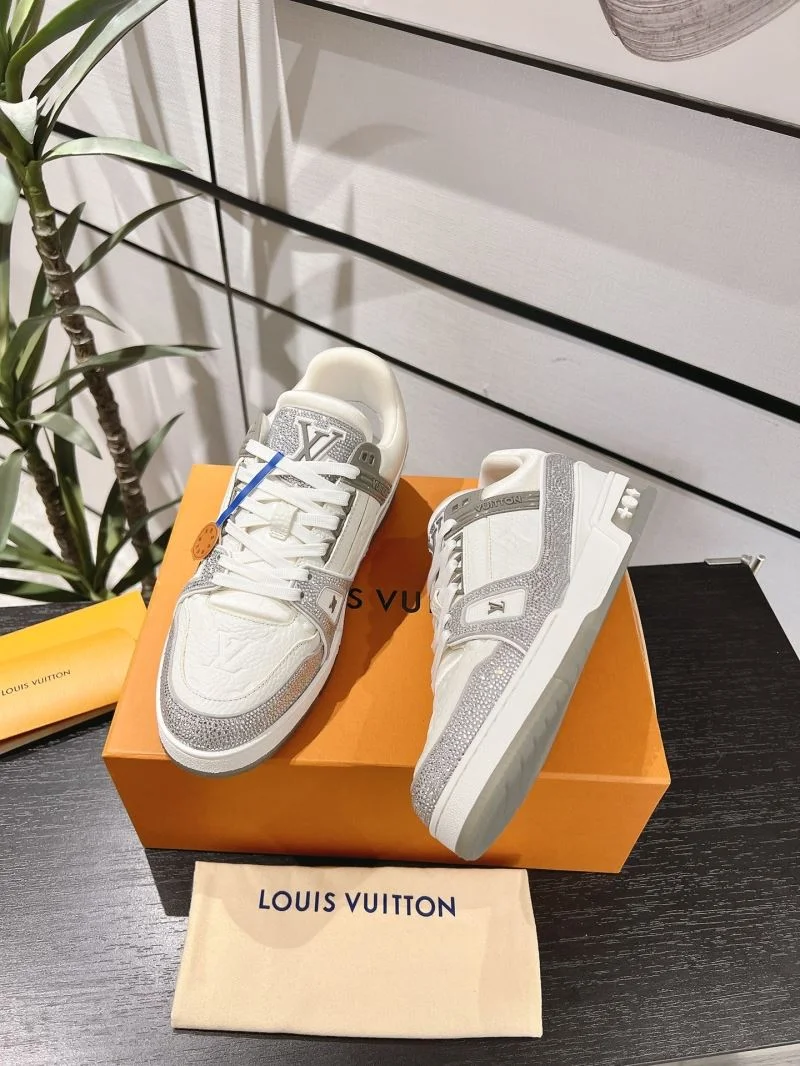Louis Vuitton Trainer Sneaker SoftTouch 32079