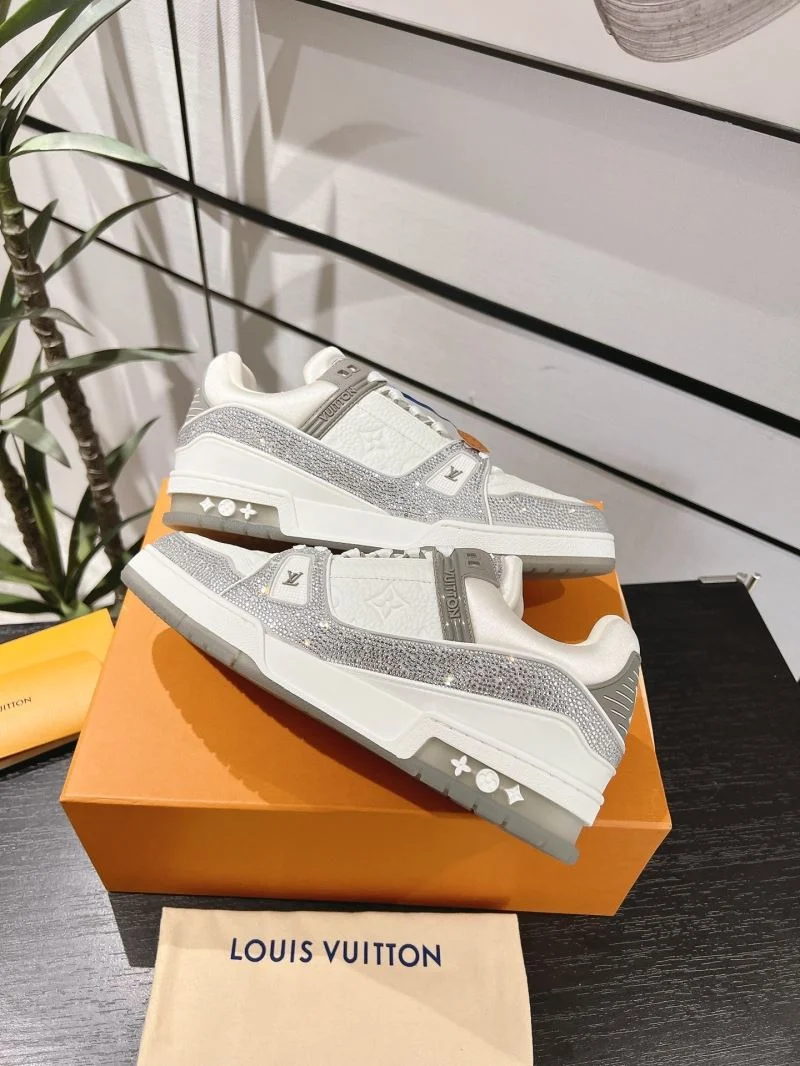 Louis Vuitton Trainer Sneaker SoftTouch 32079