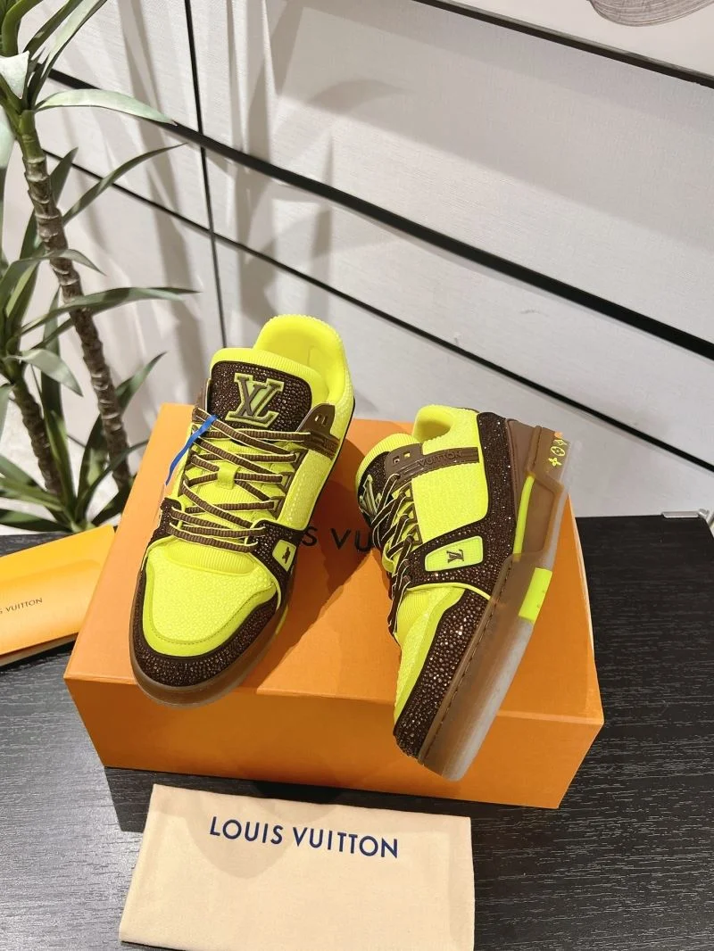 Stylish Louis Vuitton Trainer Sneaker 32069