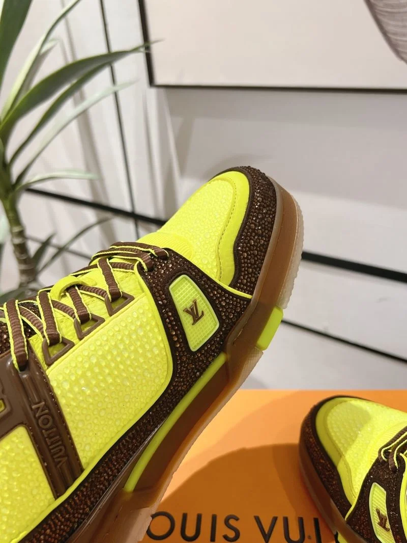 Stylish Louis Vuitton Trainer Sneaker 32069