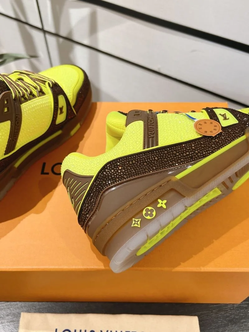 Stylish Louis Vuitton Trainer Sneaker 32069