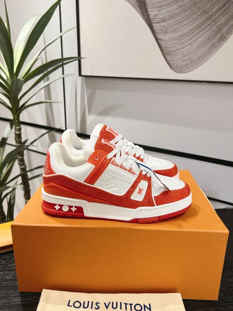 Flexible Louis Vuitton Trainer Sneaker 32064