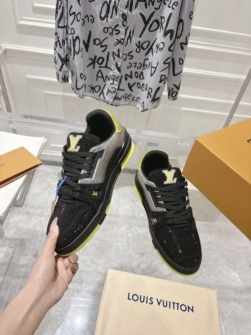Supportive Louis Vuitton Trainer Sneaker 32073