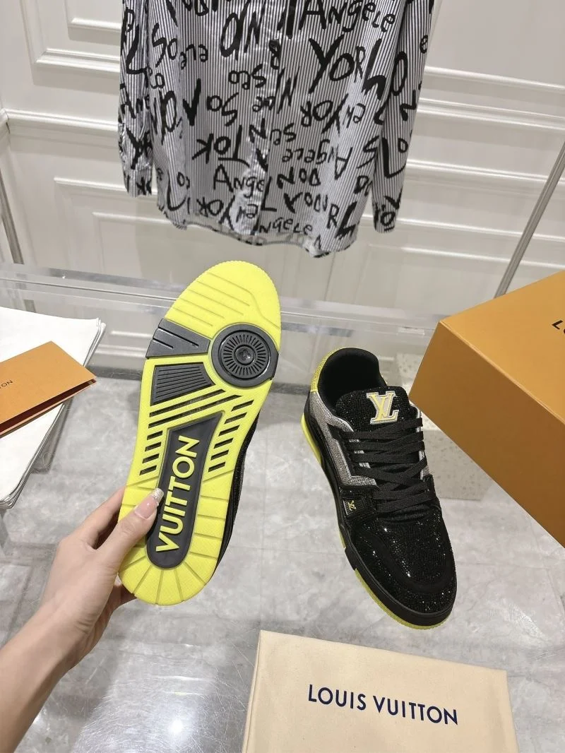 Supportive Louis Vuitton Trainer Sneaker 32073