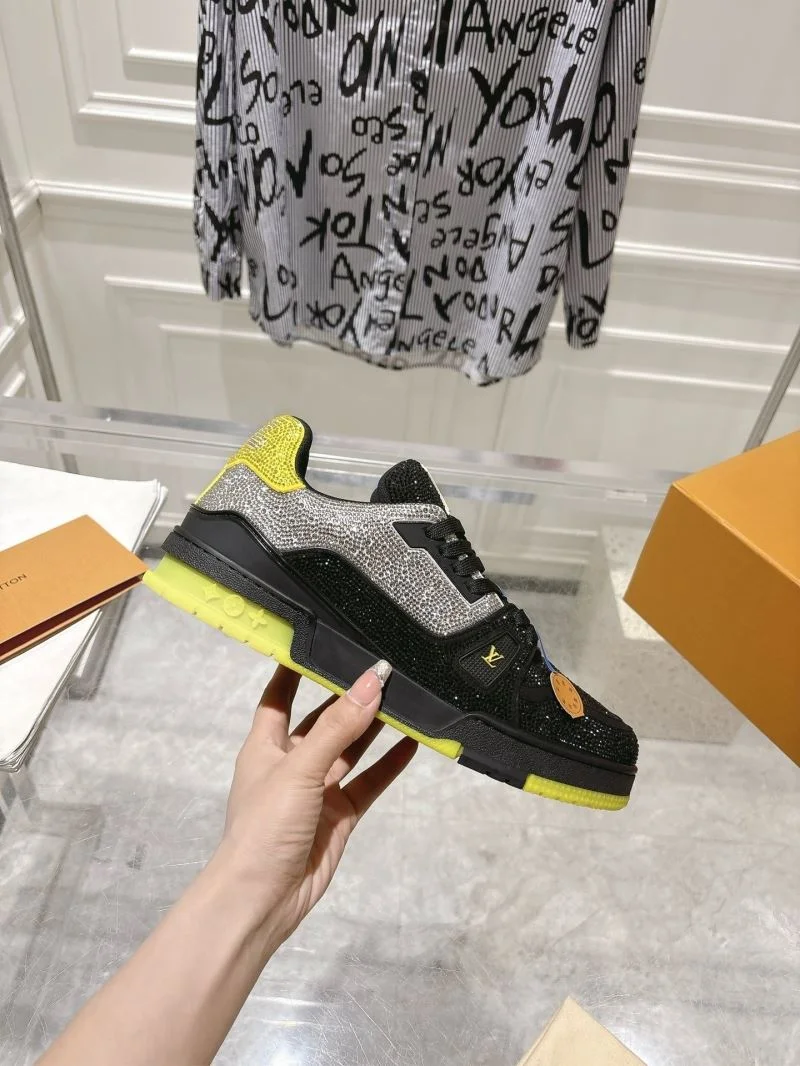 Supportive Louis Vuitton Trainer Sneaker 32073