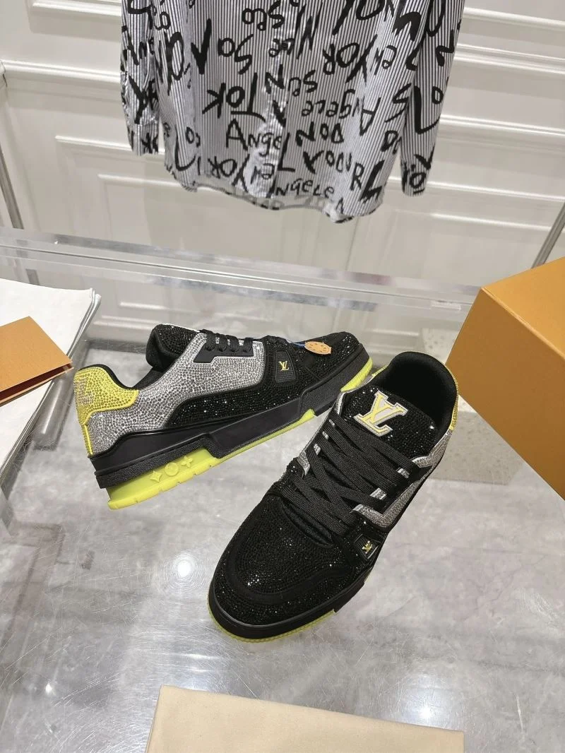 Supportive Louis Vuitton Trainer Sneaker 32073