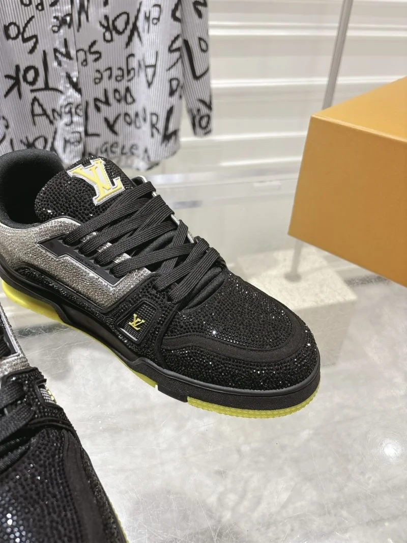 Supportive Louis Vuitton Trainer Sneaker 32073