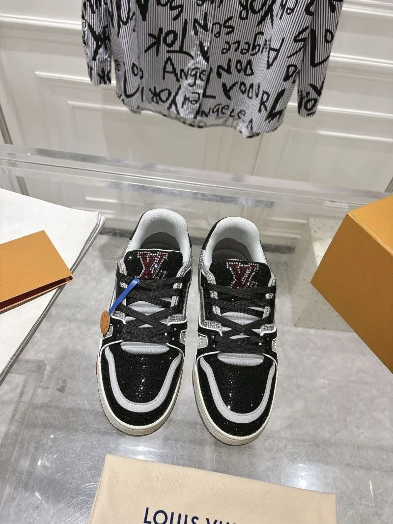 OnTrend Louis Vuitton Trainer Sneaker 32082