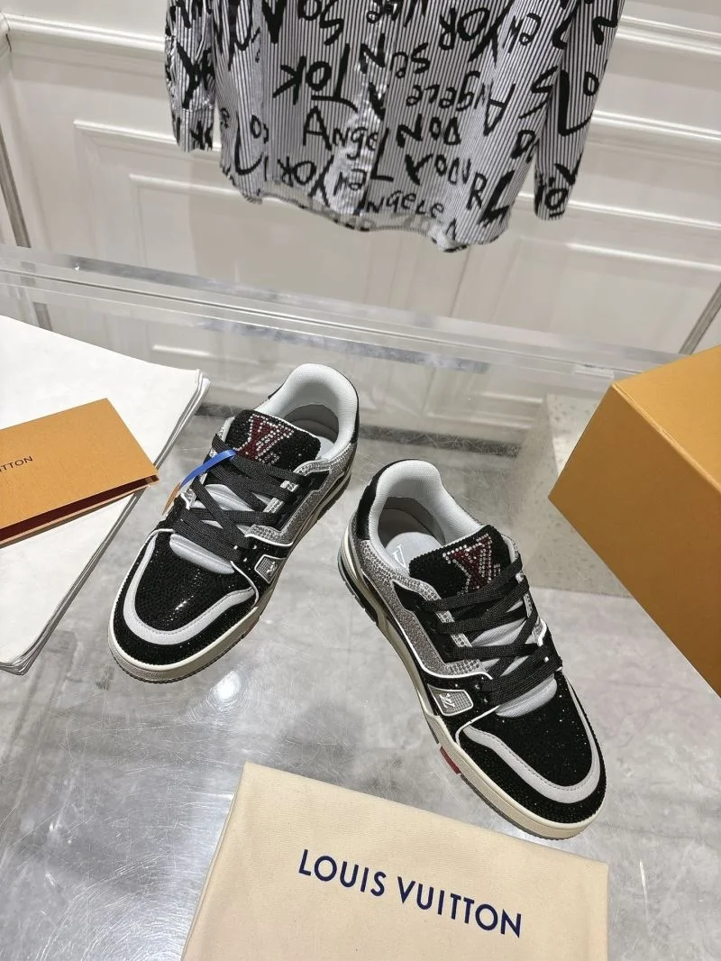 OnTrend Louis Vuitton Trainer Sneaker 32082