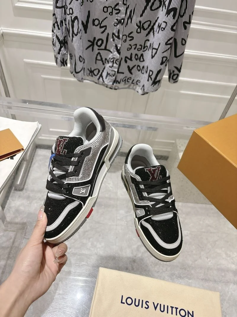 OnTrend Louis Vuitton Trainer Sneaker 32082
