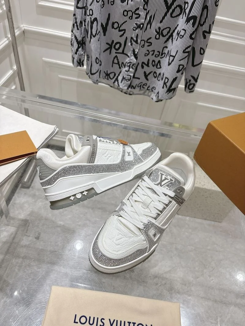 Louis Vuitton Trainer Sneaker Affordable 32080
