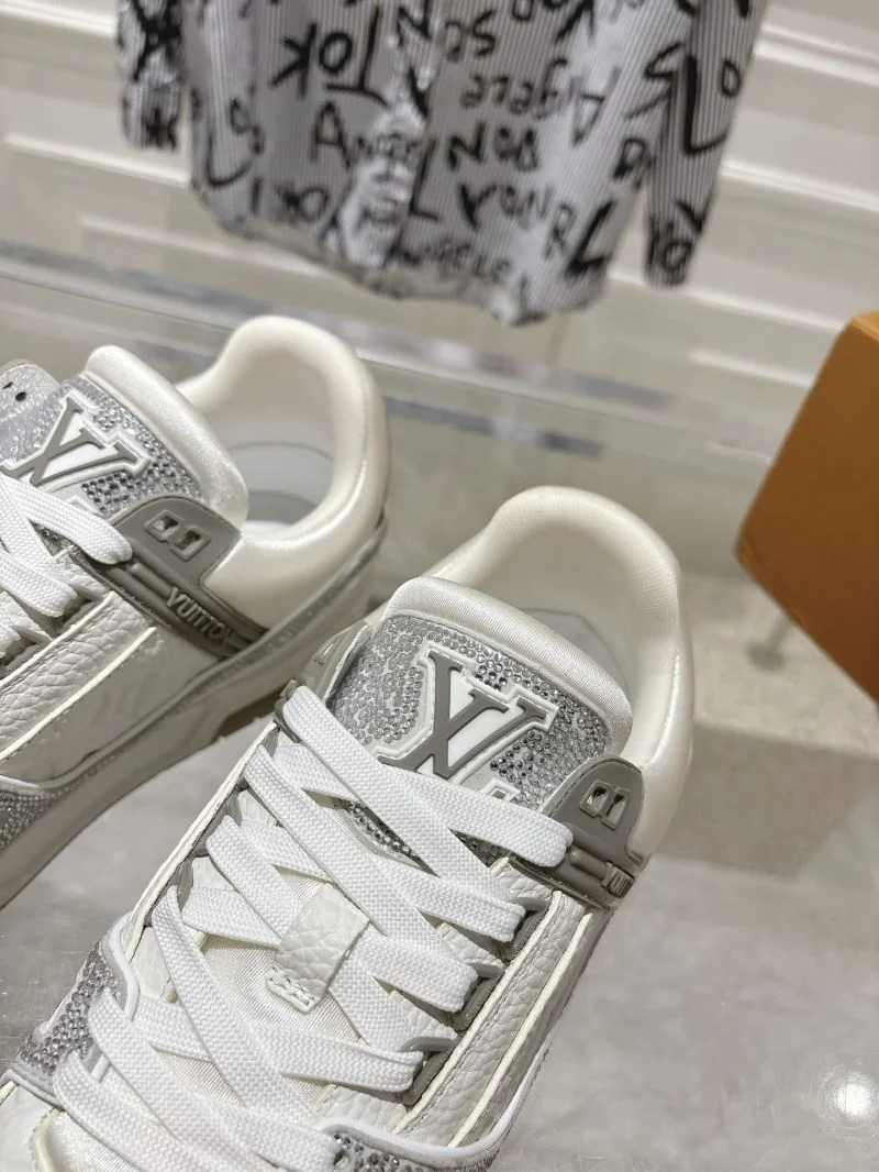 Louis Vuitton Trainer Sneaker Affordable 32080