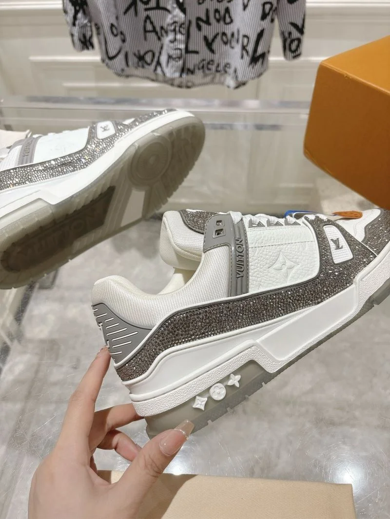 Louis Vuitton Trainer Sneaker ModernLook 32068