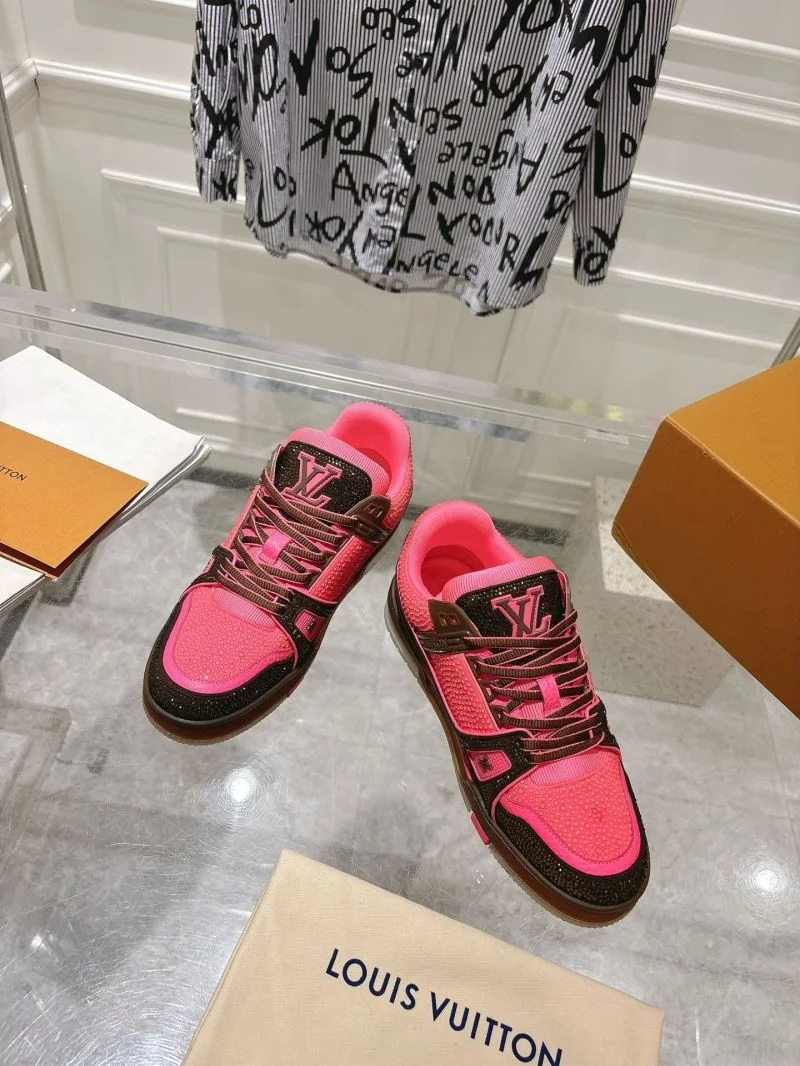 Neat Louis Vuitton Trainer Sneaker 32078
