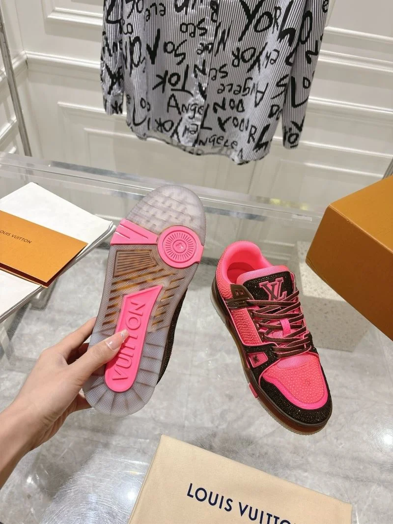 Neat Louis Vuitton Trainer Sneaker 32078