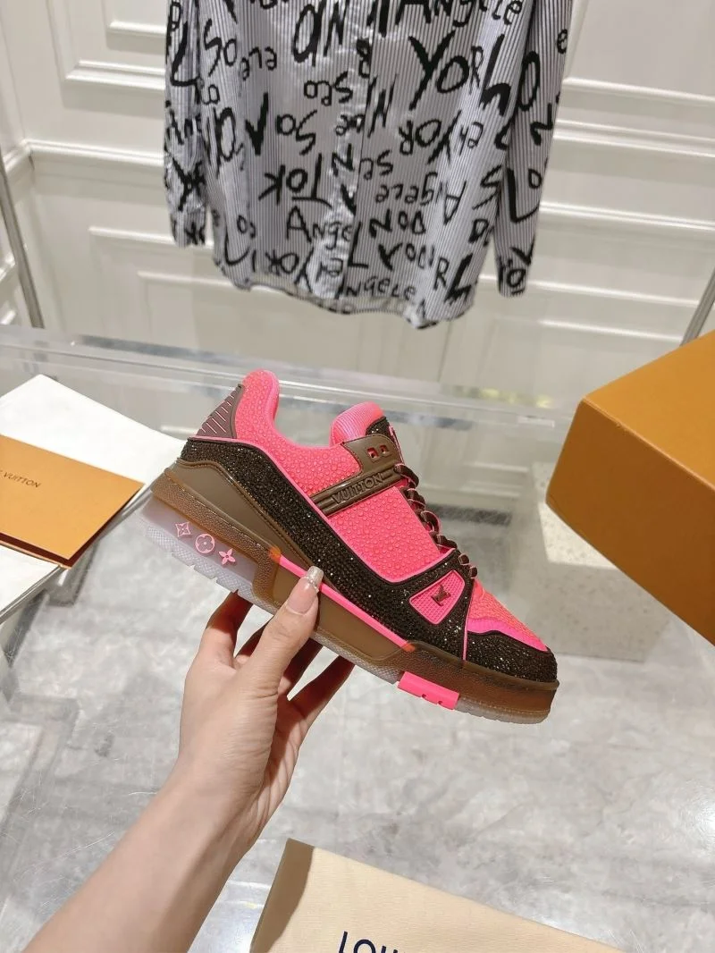 Neat Louis Vuitton Trainer Sneaker 32078