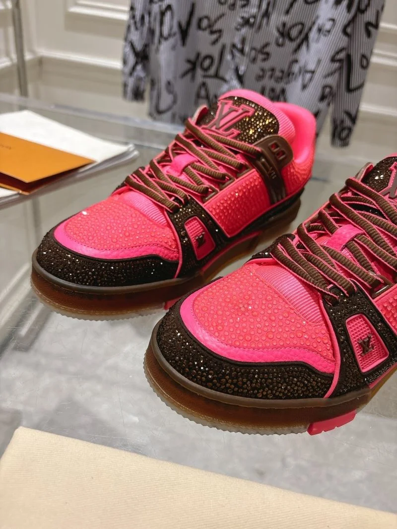 Neat Louis Vuitton Trainer Sneaker 32078