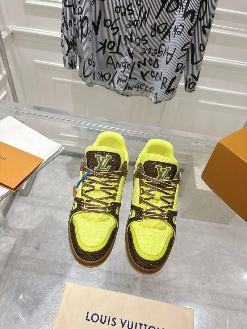 Louis Vuitton Trainer Sneaker Bright 32063