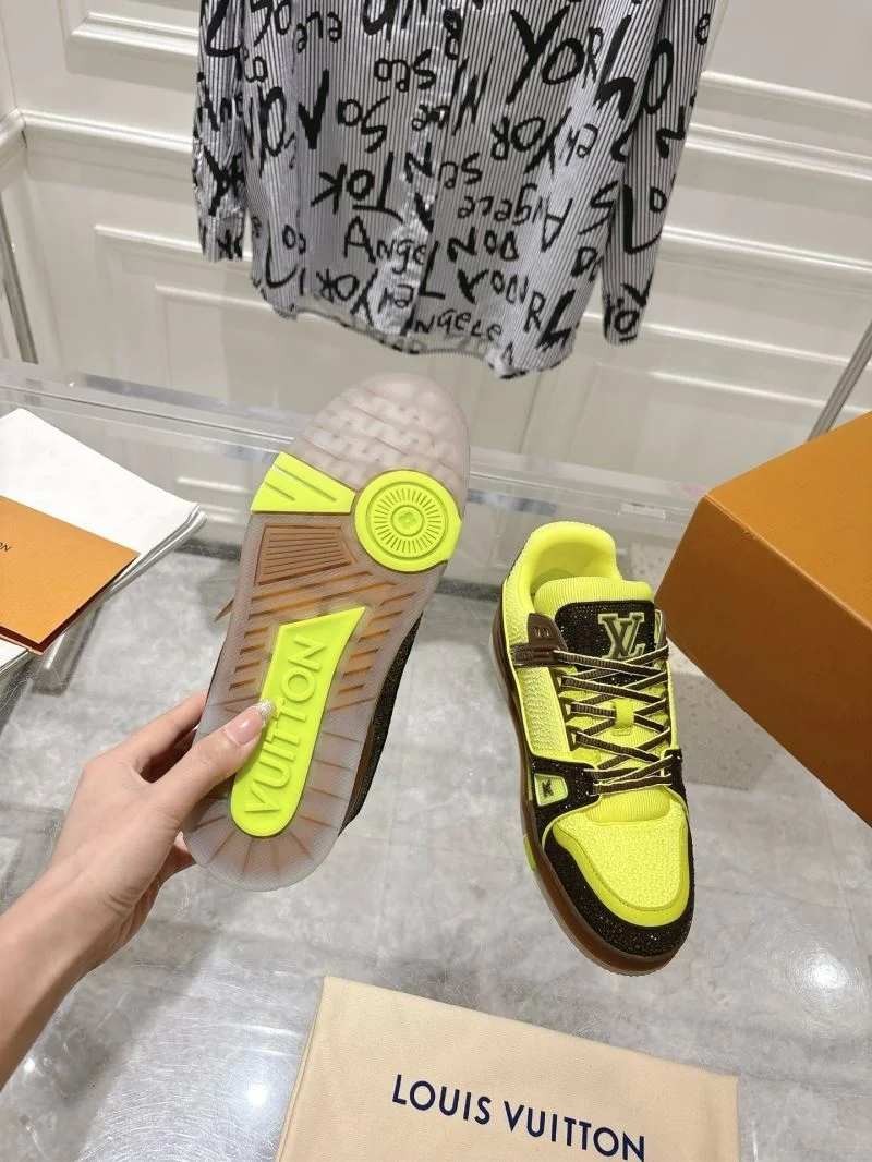 Louis Vuitton Trainer Sneaker Bright 32063