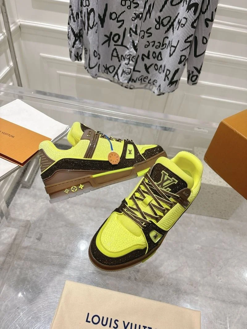 Louis Vuitton Trainer Sneaker Bright 32063