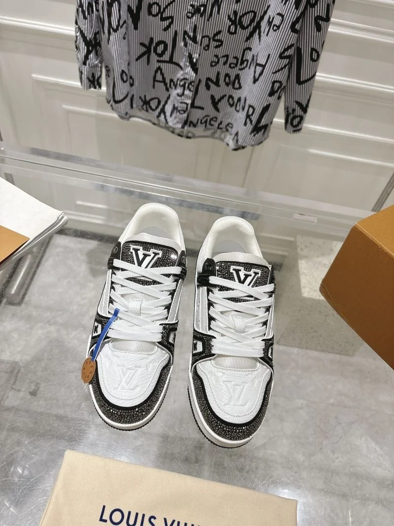 Soft Louis Vuitton Trainer Sneaker 32065