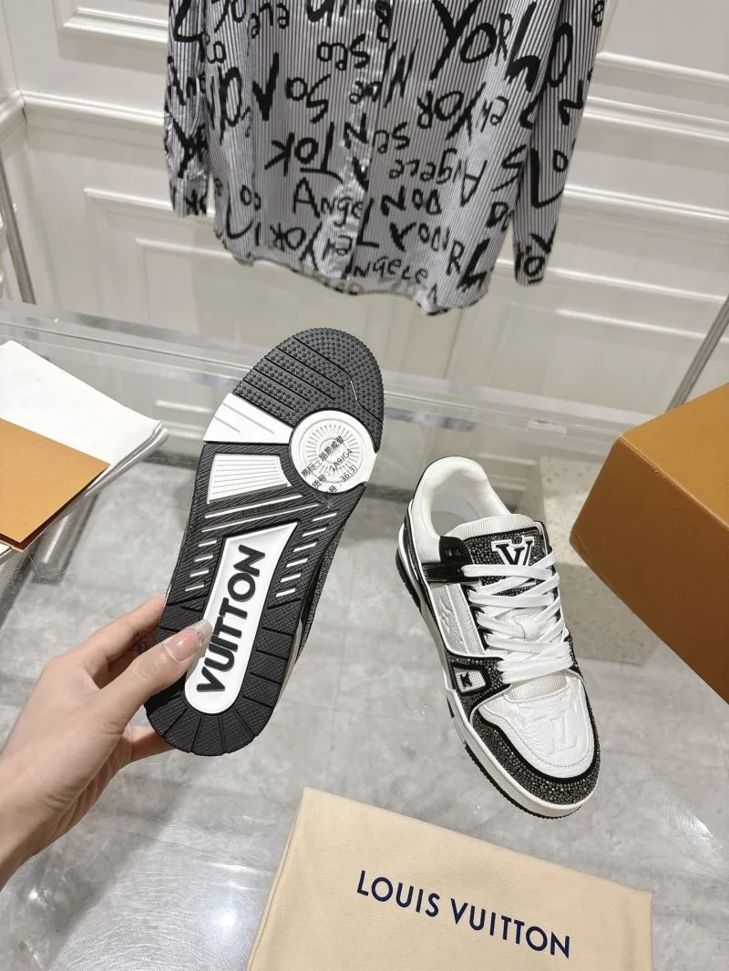 Soft Louis Vuitton Trainer Sneaker 32065