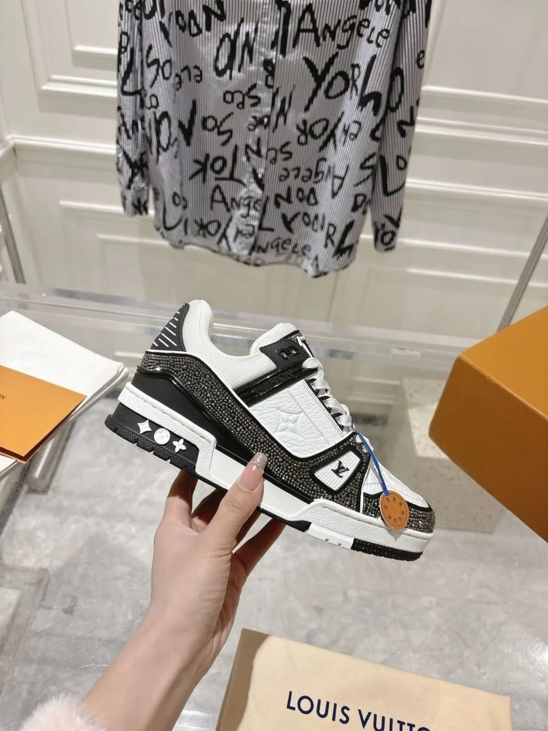 Soft Louis Vuitton Trainer Sneaker 32065