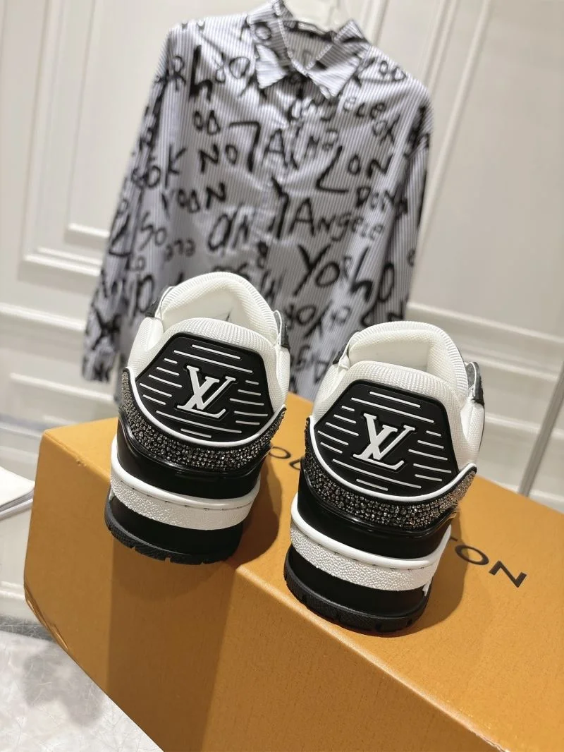Soft Louis Vuitton Trainer Sneaker 32065