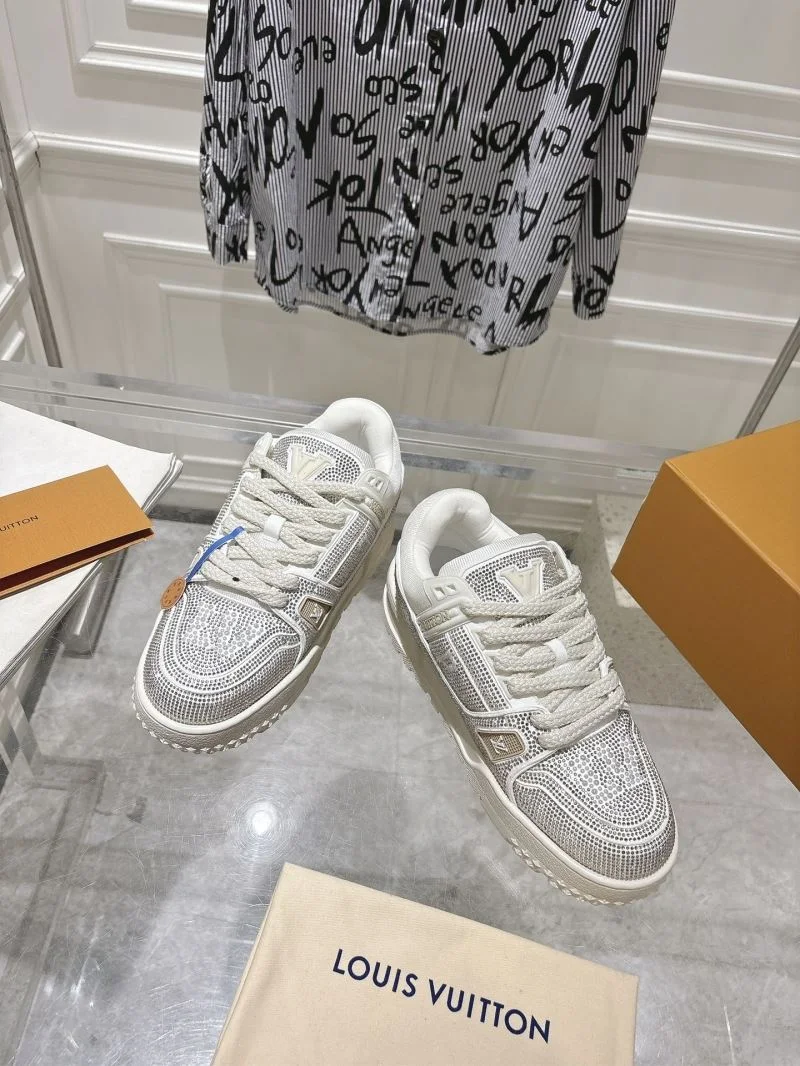 BestValue Louis Vuitton Trainer Sneaker 32062