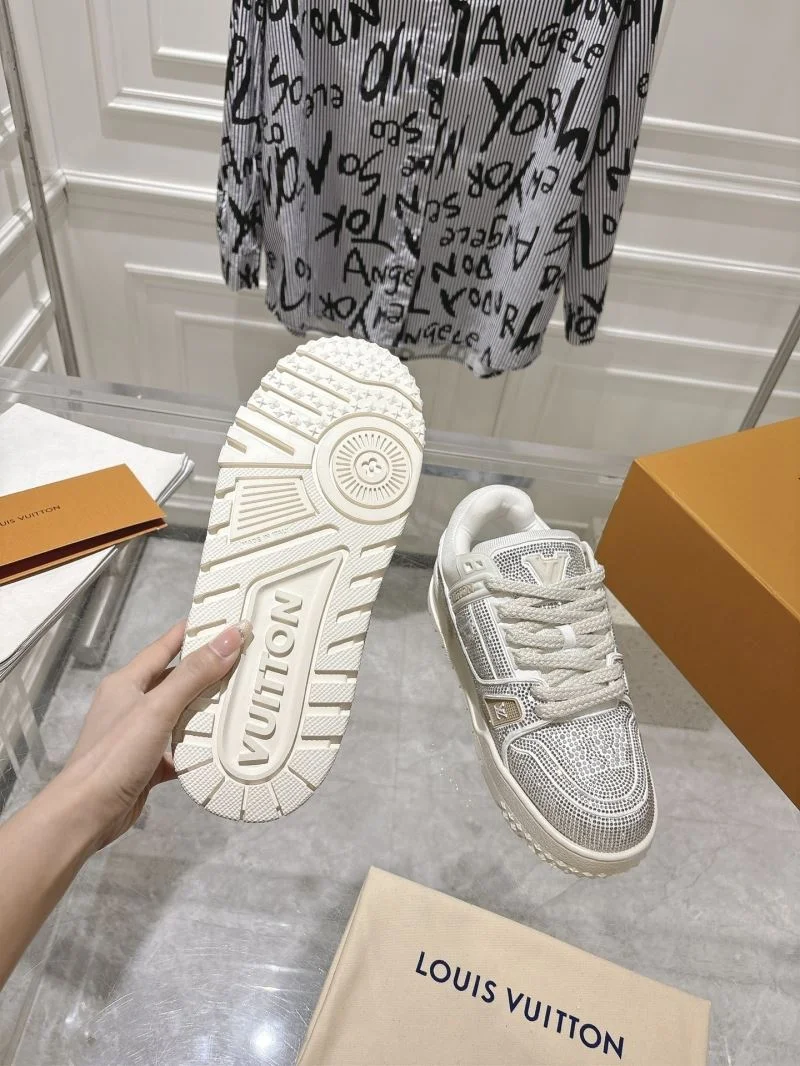 BestValue Louis Vuitton Trainer Sneaker 32062